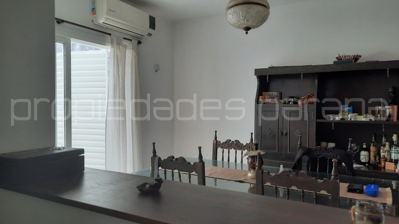 OPORTUNIDAD: VENDO LINDA CASA EN ZONA PARQUE, EN HERMOSO ENTORNO VERDE - 3 Dormitorios y Cochera